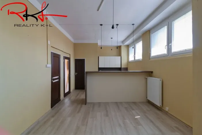 Pronájem obchodního prostoru, Roudnice nad Labem, Kratochvílova, 368 m2