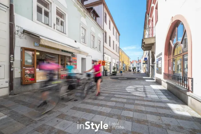 Pronájem obchodního prostoru, Uherské Hradiště, Prostřední, 25 m2