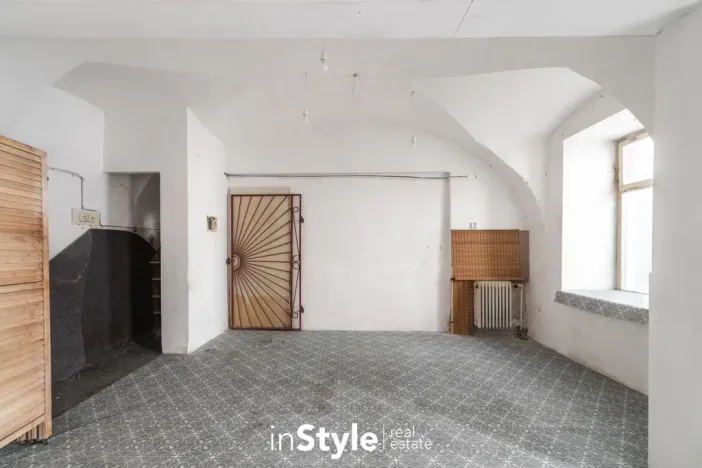 Pronájem obchodního prostoru, Uherské Hradiště, Prostřední, 25 m2