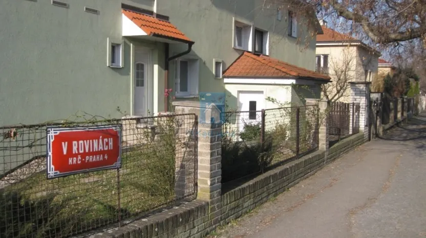 Pronájem bytu 1+kk, Praha, V rovinách, 15 m2