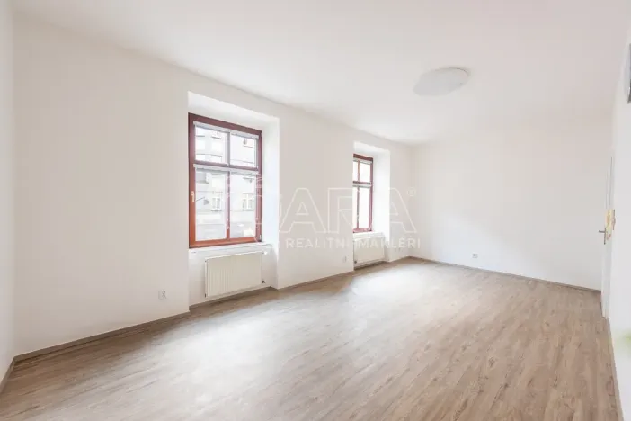 Pronájem bytu 2+kk, Praha - Karlín, Sokolovská, 62 m2
