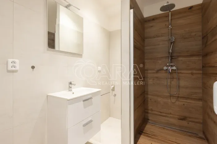 Pronájem bytu 2+kk, Praha - Karlín, Sokolovská, 62 m2