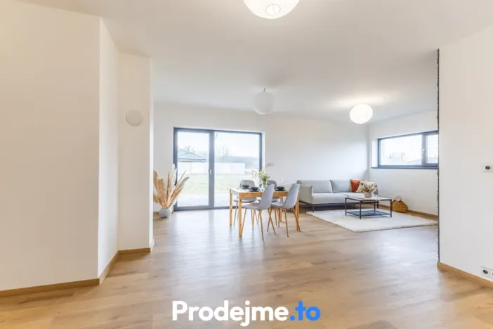 Prodej rodinného domu, Hevlín, 101 m2