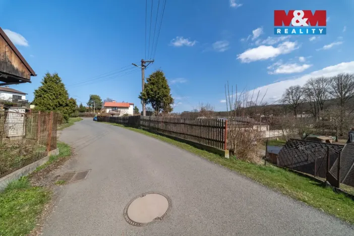 Prodej zahrady, Dobřív, 460 m2