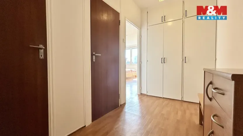 Pronájem bytu 2+kk, Praha - Bohnice, Poznaňská, 42 m2