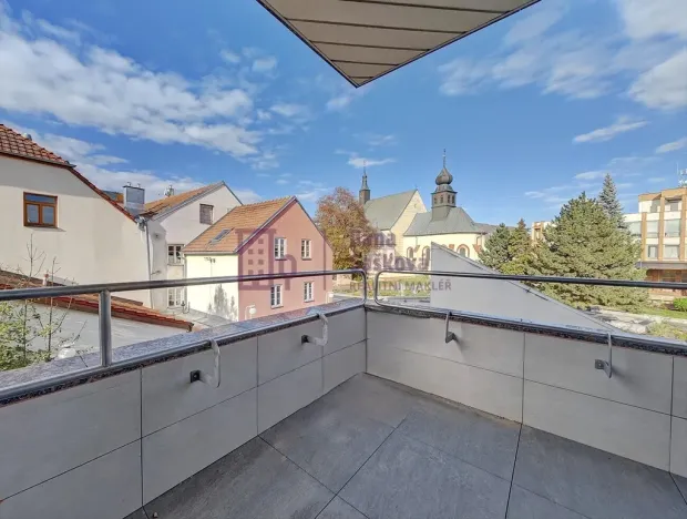 Pronájem bytu 1+kk, Jindřichův Hradec - Jindřichův Hradec II, Nádražní, 43 m2