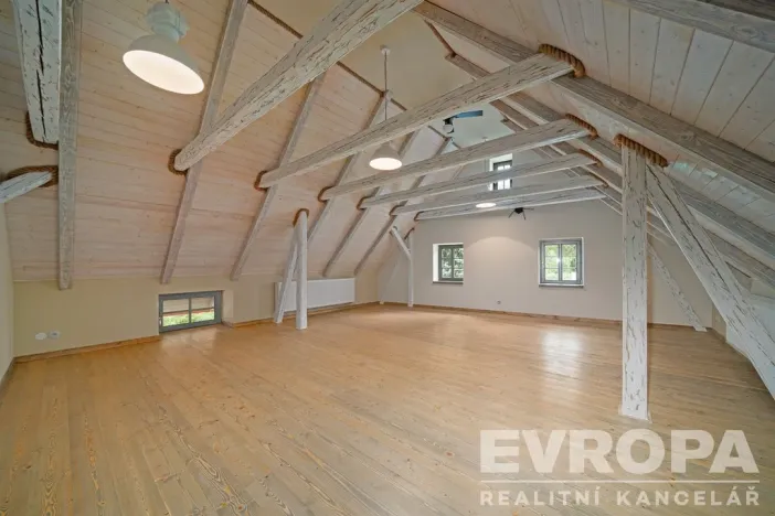 Prodej rodinného domu, Rudník, 280 m2