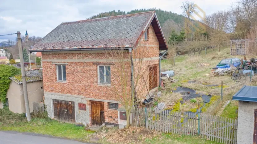 Prodej rodinného domu, Velichov, 778 m2