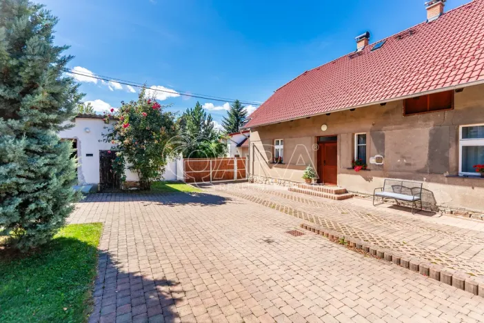 Prodej rodinného domu, Velký Chlumec, 97 m2