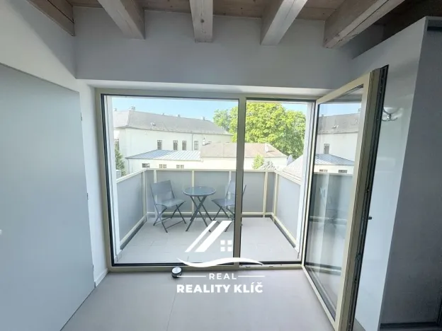 Pronájem bytu 1+kk, Hlučín, Opavská, 22 m2