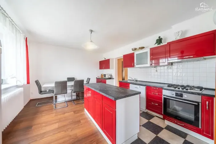 Prodej rodinného domu, Soběkury, 285 m2