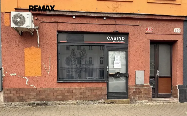 Pronájem obchodního prostoru, Plzeň, Koterovská, 168 m2