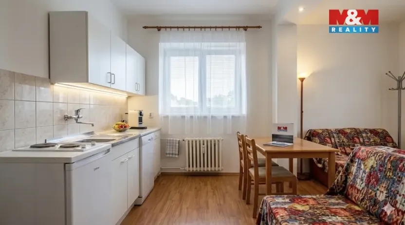 Pronájem bytu 1+1, Pardubice - Zelené Předměstí, Sladkovského, 33 m2