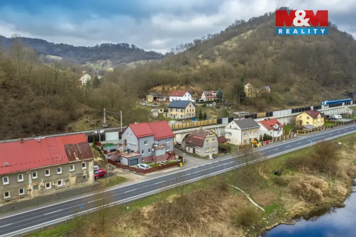 Prodej rodinného domu, Dobkovice, 224 m2