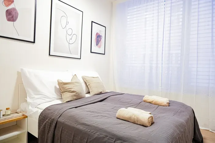 Pronájem bytu 2+kk, Praha - Smíchov, Plzeňská, 35 m2