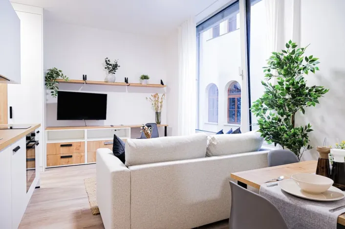 Pronájem bytu 2+kk, Praha - Smíchov, Plzeňská, 35 m2