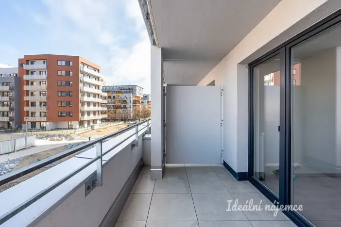 Pronájem bytu 1+kk, Praha - Vysočany, Gerstelova, 33 m2