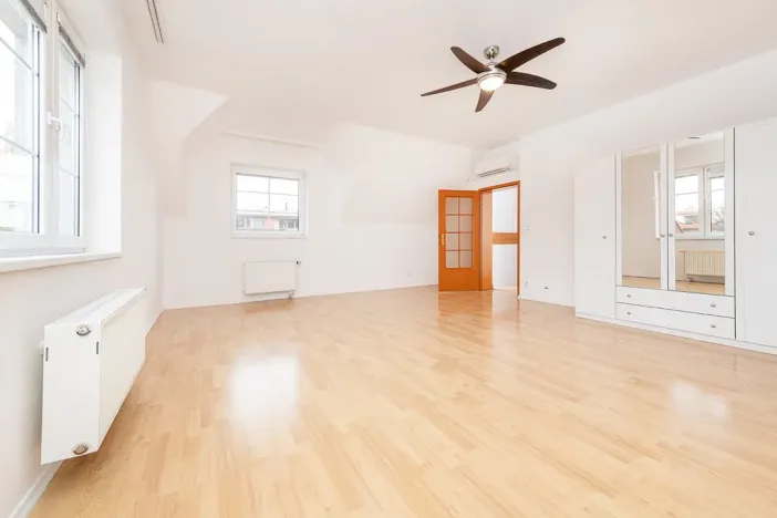 Pronájem rodinného domu, Praha - Nebušice, K Vizerce, 300 m2