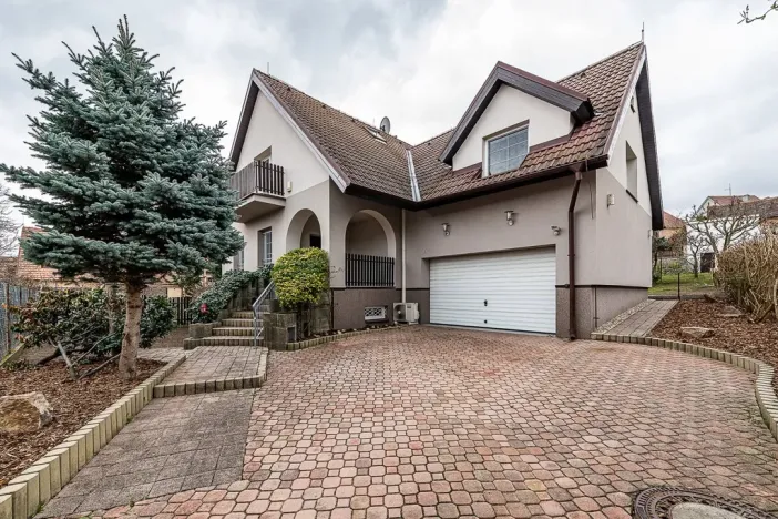 Pronájem rodinného domu, Praha - Nebušice, K Vizerce, 300 m2