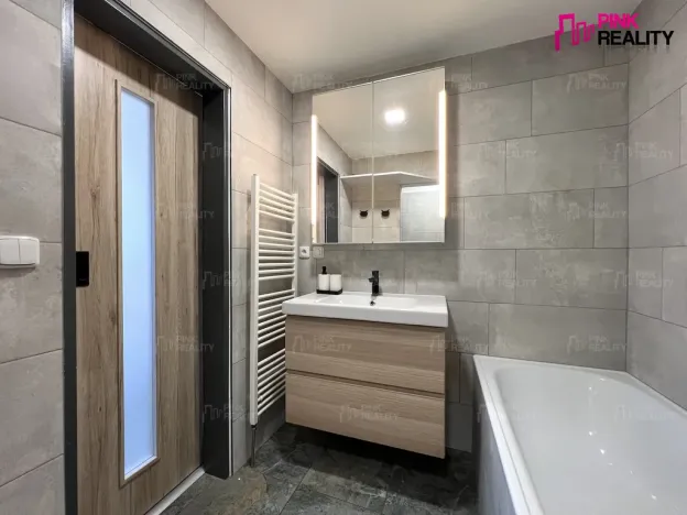 Pronájem bytu 2+kk, Rychnov nad Kněžnou, Javornická, 45 m2