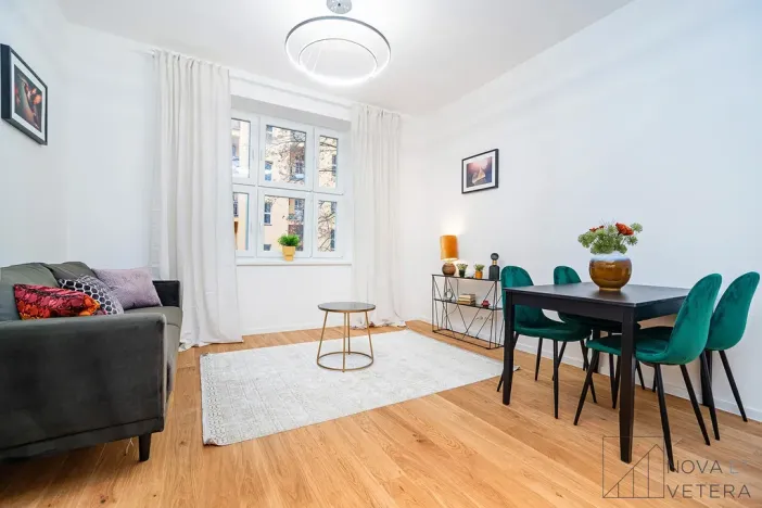 Pronájem bytu 2+kk, Praha - Žižkov, Žerotínova, 47 m2