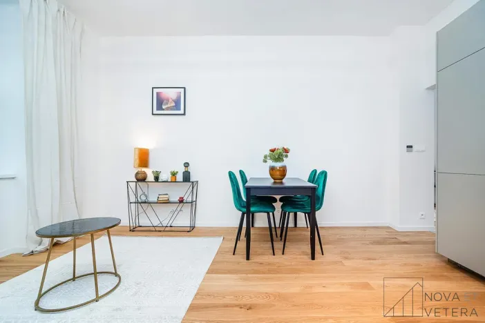 Pronájem bytu 2+kk, Praha - Žižkov, Žerotínova, 47 m2