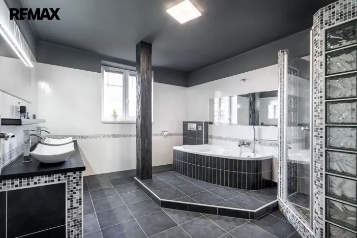 Prodej rodinného domu, Stanovice, 443 m2