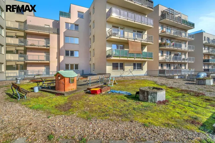 Pronájem bytu 3+kk, Pardubice - Zelené Předměstí, Pichlova, 52 m2