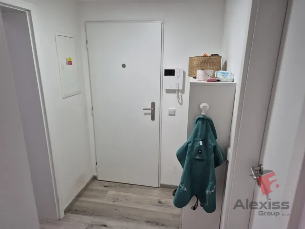 Pronájem atypického bytu, Praha - Nusle, Sinkulova, 85 m2