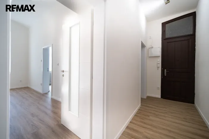 Pronájem bytu 2+kk, Praha - Libeň, Novákových, 44 m2