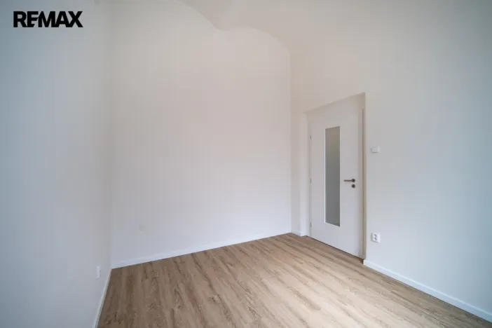 Pronájem bytu 2+kk, Praha - Libeň, Novákových, 44 m2