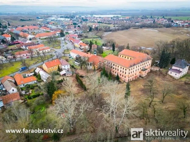 Prodej rodinného domu, Obříství, Svatopluka Čecha, 480 m2