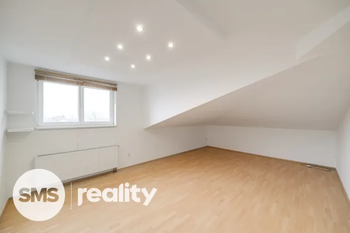 Prodej bytu 2+1, Opava, Pekařská, 74 m2