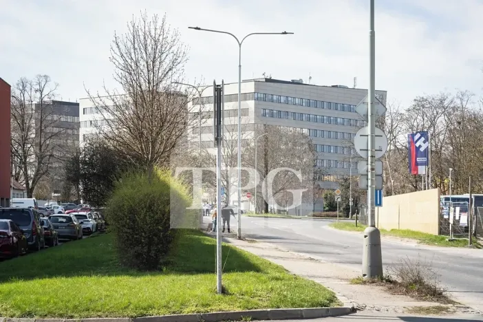 Prodej bytu 3+kk, Praha - Prosek, Návarovská, 83 m2