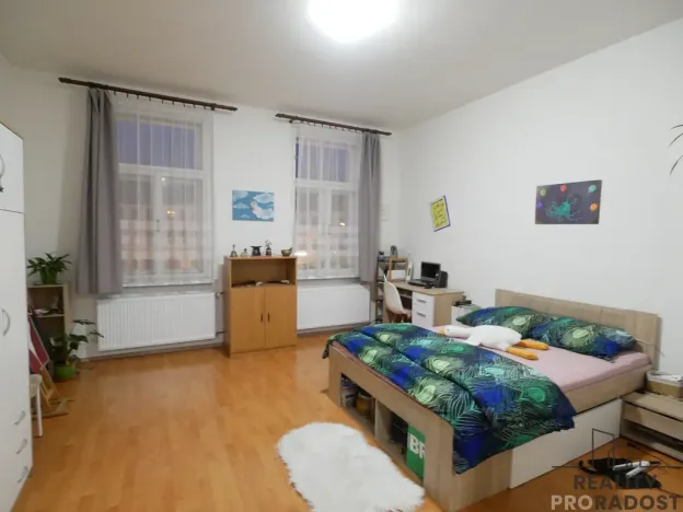 Pronájem bytu 1+kk, Hradec Králové, Malé náměstí, 42 m2