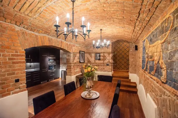 Prodej bytu 4+1, Praha - Vinohrady, Uruguayská, 157 m2