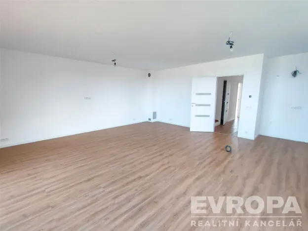 Pronájem rodinného domu, Červené Pečky, Hrabáňova, 210 m2