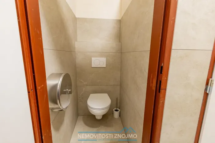 Pronájem atypického bytu, Hrušovany nad Jevišovkou, Cukrovarská, 10 m2