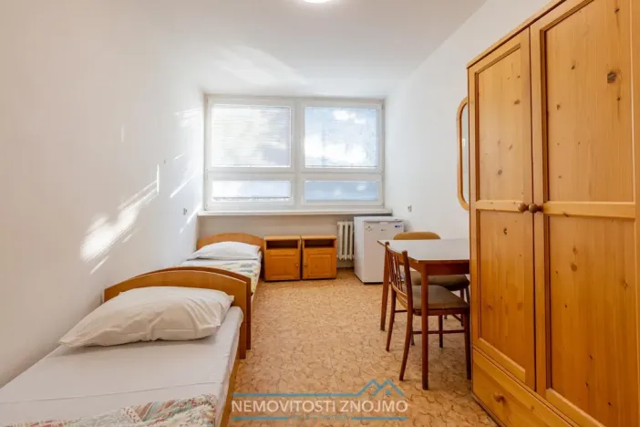 Pronájem atypického bytu, Hrušovany nad Jevišovkou, Cukrovarská, 10 m2