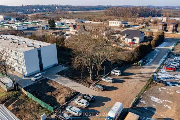 Pronájem atypického bytu, Hrušovany nad Jevišovkou, Cukrovarská, 10 m2