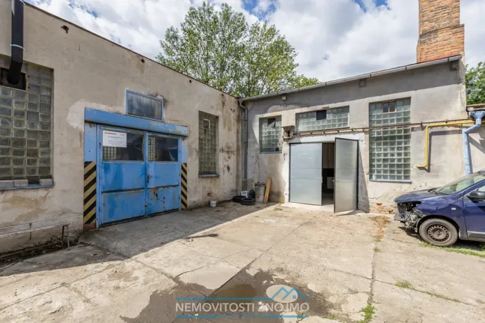 Prodej výrobních prostor, Hrušovany nad Jevišovkou, Rudé armády, 12000 m2