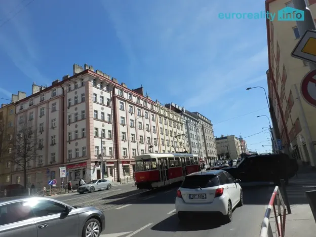 Pronájem obchodního prostoru, Praha - Žižkov, Biskupcova, 30 m2