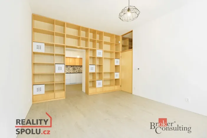 Pronájem bytu 2+1, Liberec - Liberec I-Staré Město, Sokolská, 74 m2