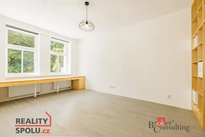 Pronájem bytu 2+1, Liberec - Liberec I-Staré Město, Sokolská, 74 m2