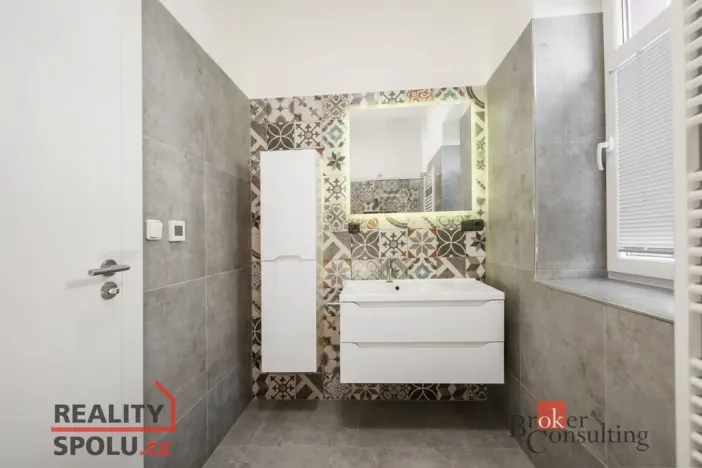 Pronájem bytu 2+1, Liberec - Liberec I-Staré Město, Sokolská, 74 m2