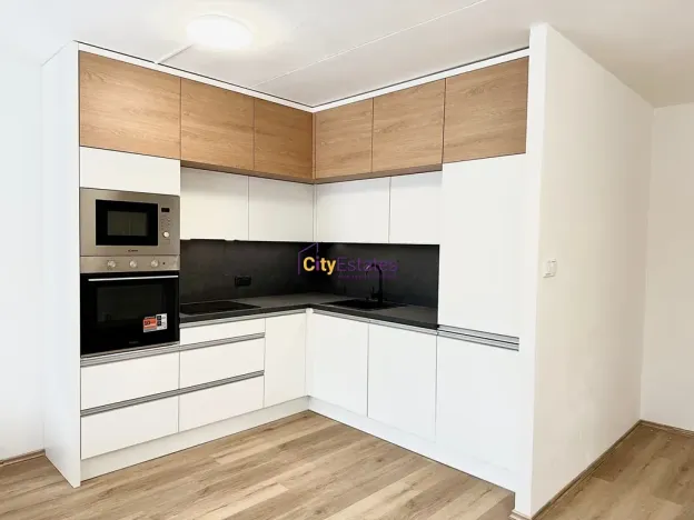 Prodej bytu 3+kk, Praha - Střížkov, Rumburská, 62 m2