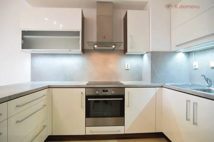 Pronájem bytu 3+kk, Brno - Líšeň, Houbalova, 72 m2