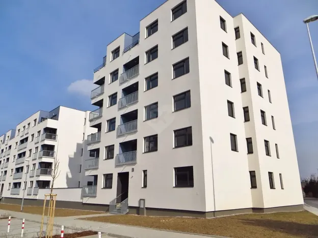 Pronájem bytu 1+kk, Praha - Uhříněves, Oty Bubeníčka, 31 m2