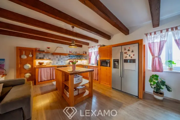 Prodej rodinného domu, Jevišovka, 306 m2