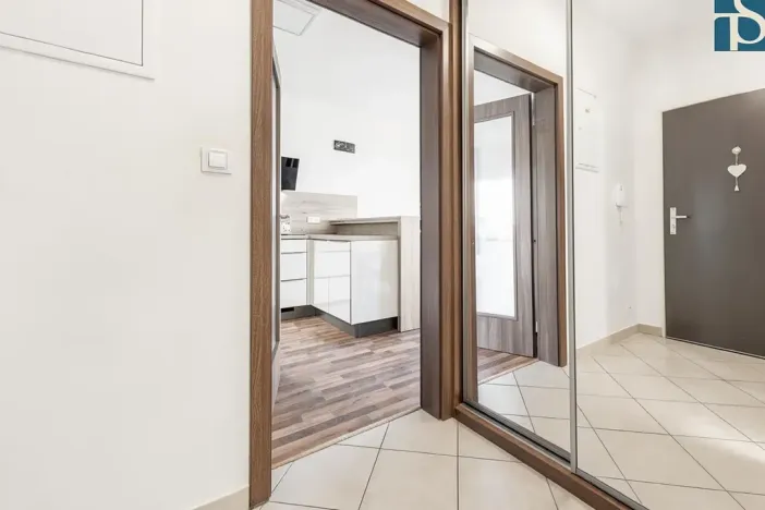 Prodej bytu 2+kk, Praha - Letňany, Hlučkova, 45 m2